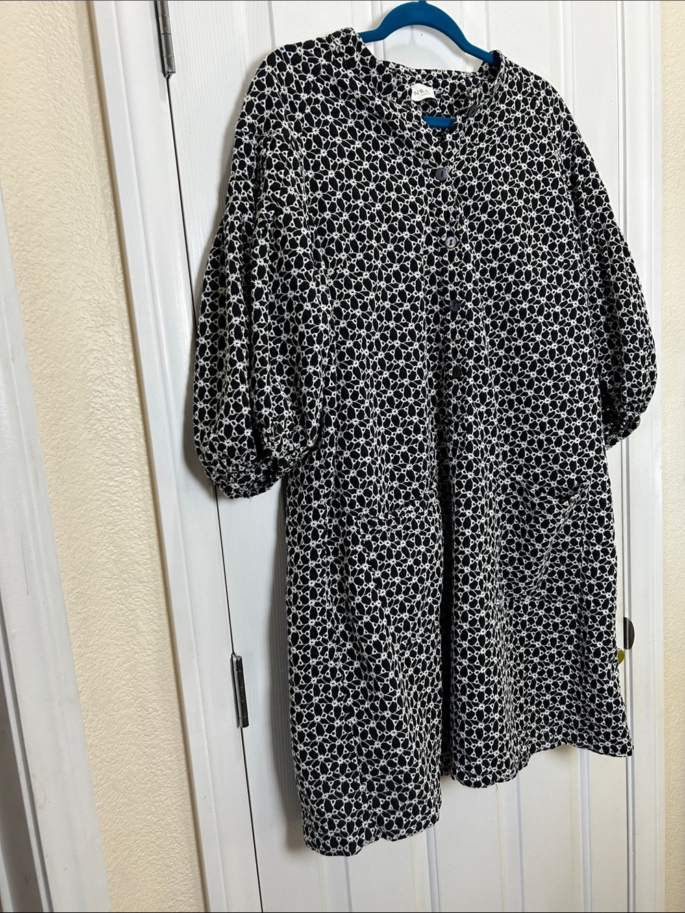Wrap London Black White Cotton Eyelet Embroidered Puff Sleeve Shift Dress US 18 - Picture 3 of 10